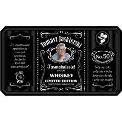Personalizowana etykieta na alkohol w stylu Jack Daniel's ze zdjęciem solenizanta.