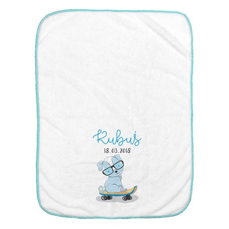 Kocyk z imieniem dla noworodka - Piesek na deskorolce.