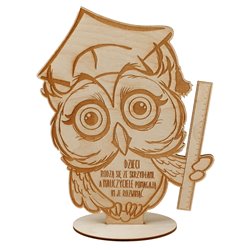 Grawerowana sowa z dedykacją dla nauczyciela - "Dzieci rodzą się ze skrzydłami, a nauczyciele pozwalają im je rozwinąć".