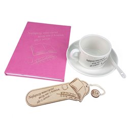Zestaw notes, zakładka i filiżanka dla nauczyciela z pięknym mottem.