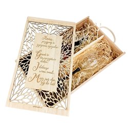 Grawerowana skrzynka na wino z kieliszkiem - personalizacja. 2