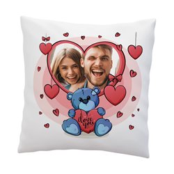 Poduszka dla zakochanych ze zdjęciem oraz napisem I love You.