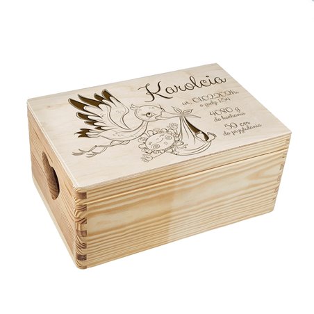 Kuferek wspomnień - prezent z okazji urodzin - z grafiką boćka.