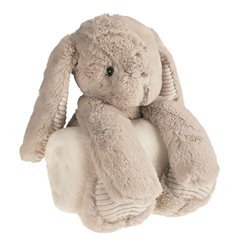 Królik trzymający koc między łapkami z imieniem dziecka- prezent na narodziny. 2