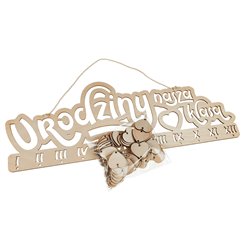 Urodziny naszej klasy- kalendarz z grawerem. 2