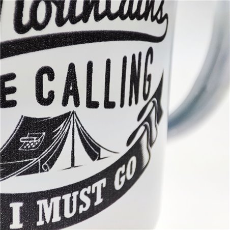 Duży kubek emaliowany The mountains are calling and I must go!