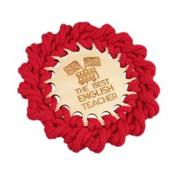 Zestaw: czerwona pleciona podkładka pod kubek oraz czerwona zakładka do książki- specjalnie dla nauczyciela. 2