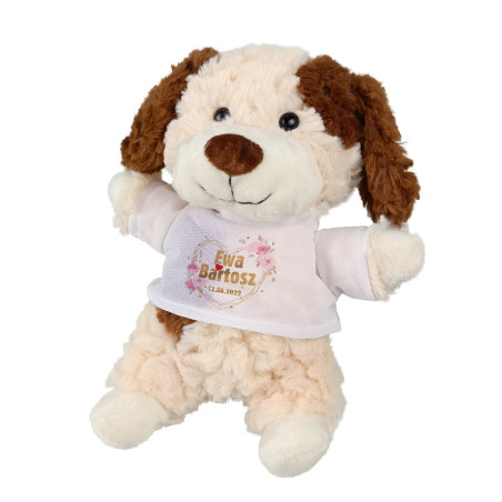 Puszysty piesek z grafiką "Serce z imionami i datą ślubu"- 18cm.