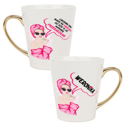 Biały kubek latte ze złotym uchwytem - Codziennie budzę...