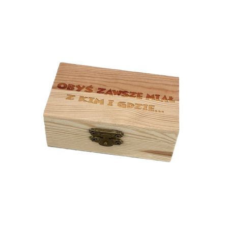 Zestaw 8 kamieni do chłodzenia napojów Cahir w drewnianym pudełku- "Obyś zawsze miał gdzie i z kim"- śmieszny upominek.