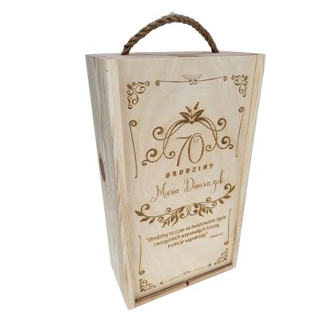 Skrzynka na wino lub szampana z kieliszkiem na urodziny "Urodziny i wino".